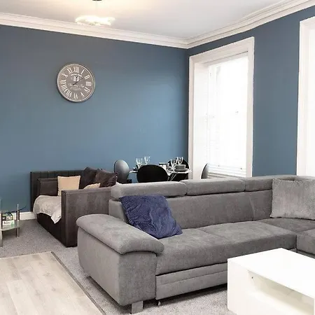 Lavish 2Bed Apartment In The Heart Of Birkenhead Exterior foto