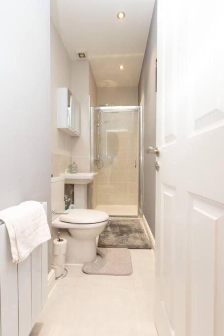 Lavish 2bed In The Heart Of Apartment Birkenhead